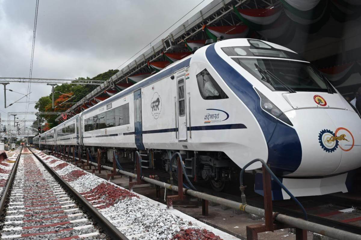 Ahmedabad to Jamnagar Vande Bharat Train